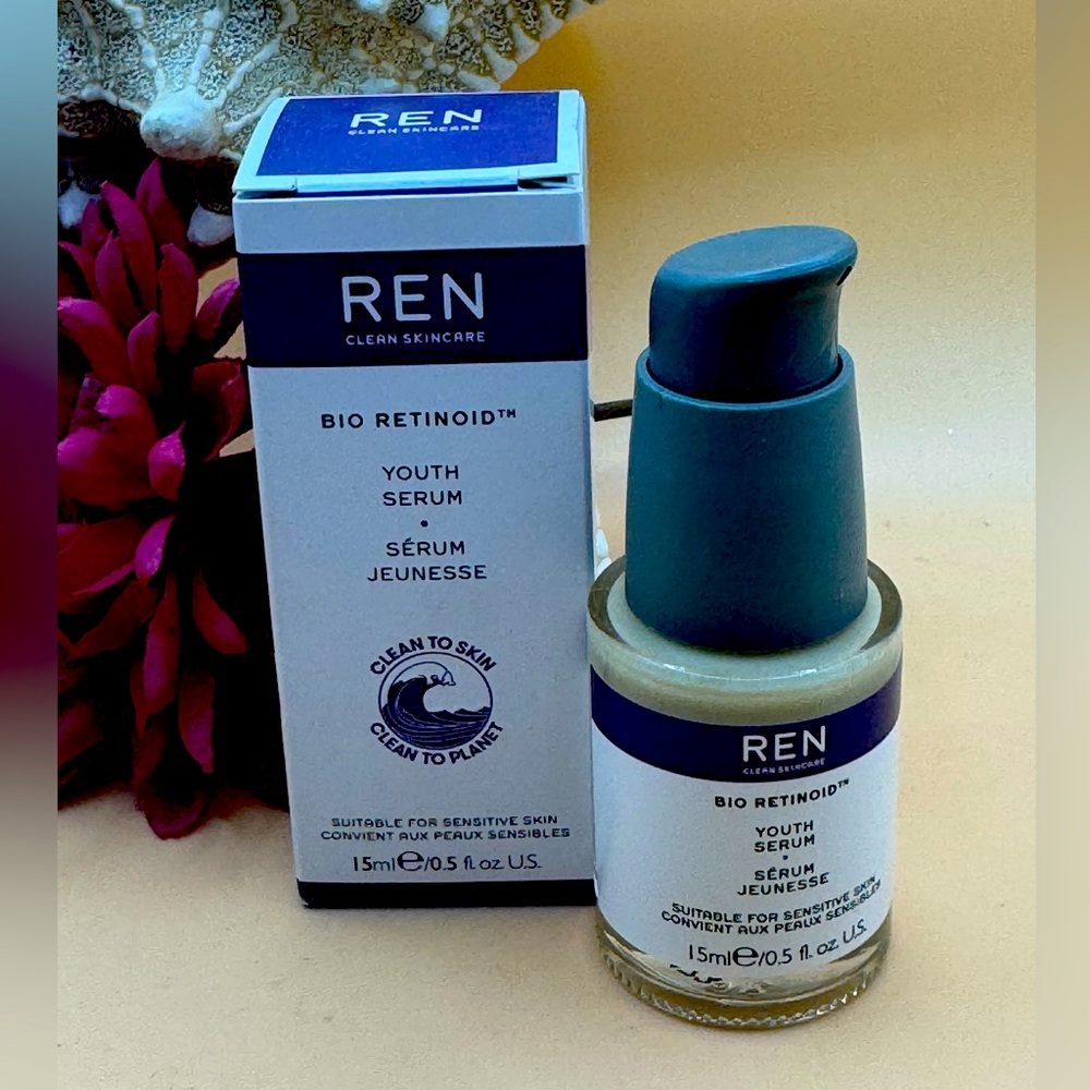 Ren bio retinoid youth serum